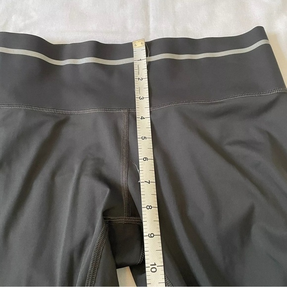 Athleta Small LOT of Two Leggings ~ Sonic Reflective & High Traverse Floral - Picture 13 of 16